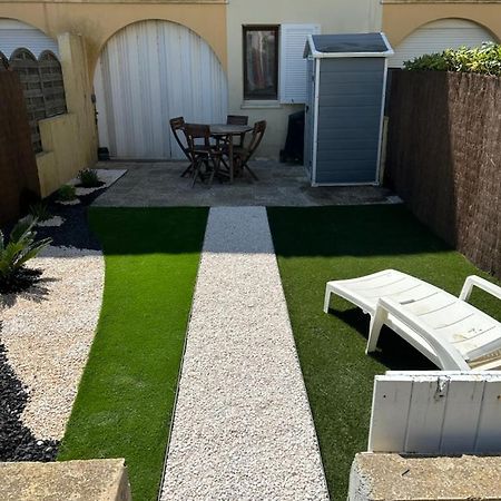 Appartement T2 Avec Son Rez De Jardin De 40 M2 5 Couchages 250M De La Plage Et 15Km De L'Arena Narbonne-Plage Esterno foto