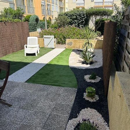 Appartement T2 Avec Son Rez De Jardin De 40 M2 5 Couchages 250M De La Plage Et 15Km De L'Arena Narbonne-Plage Esterno foto