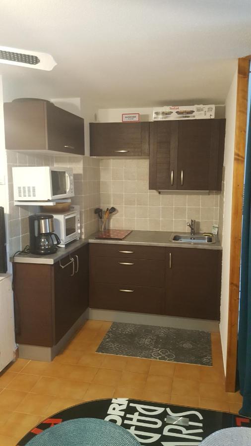 Appartement T2 Avec Son Rez De Jardin De 40 M2 5 Couchages 250M De La Plage Et 15Km De L'Arena Narbonne-Plage Esterno foto
